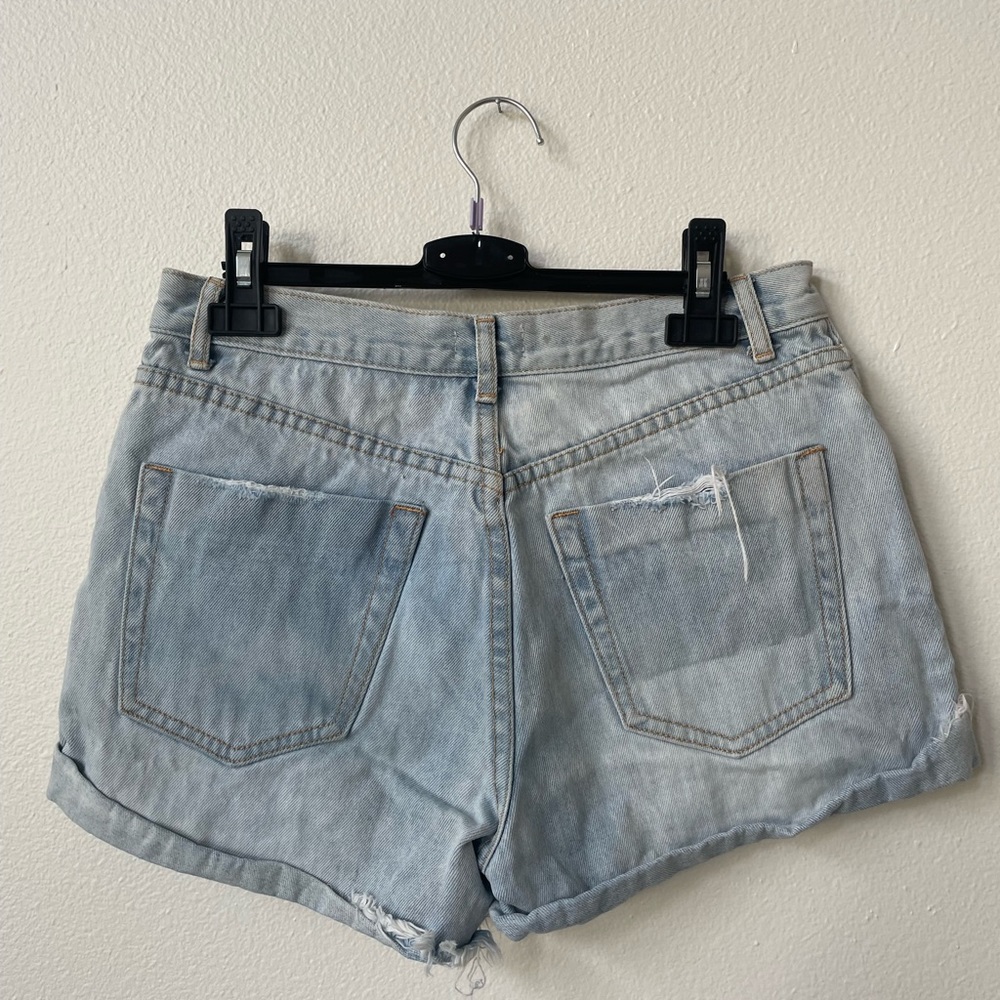 High Rise Button Up Distressed Shorts Size 27 - Picture 3 of 4